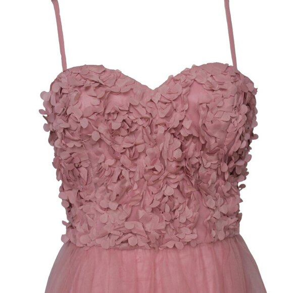 ChiChi London Midi Dress - Picture 3 of 4